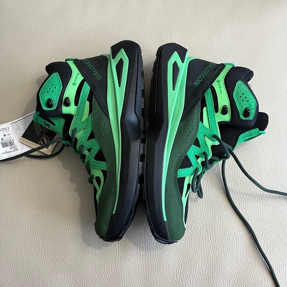 NWT - Salomon Men’s Odyssey Elmt Mid GTX Sneaker - US 9.5 / EU 43 1/3 - Picture 4 of 12